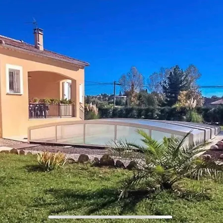 De Charme Avec Piscine Couverte Et 2500m2 De Terrain 호텔